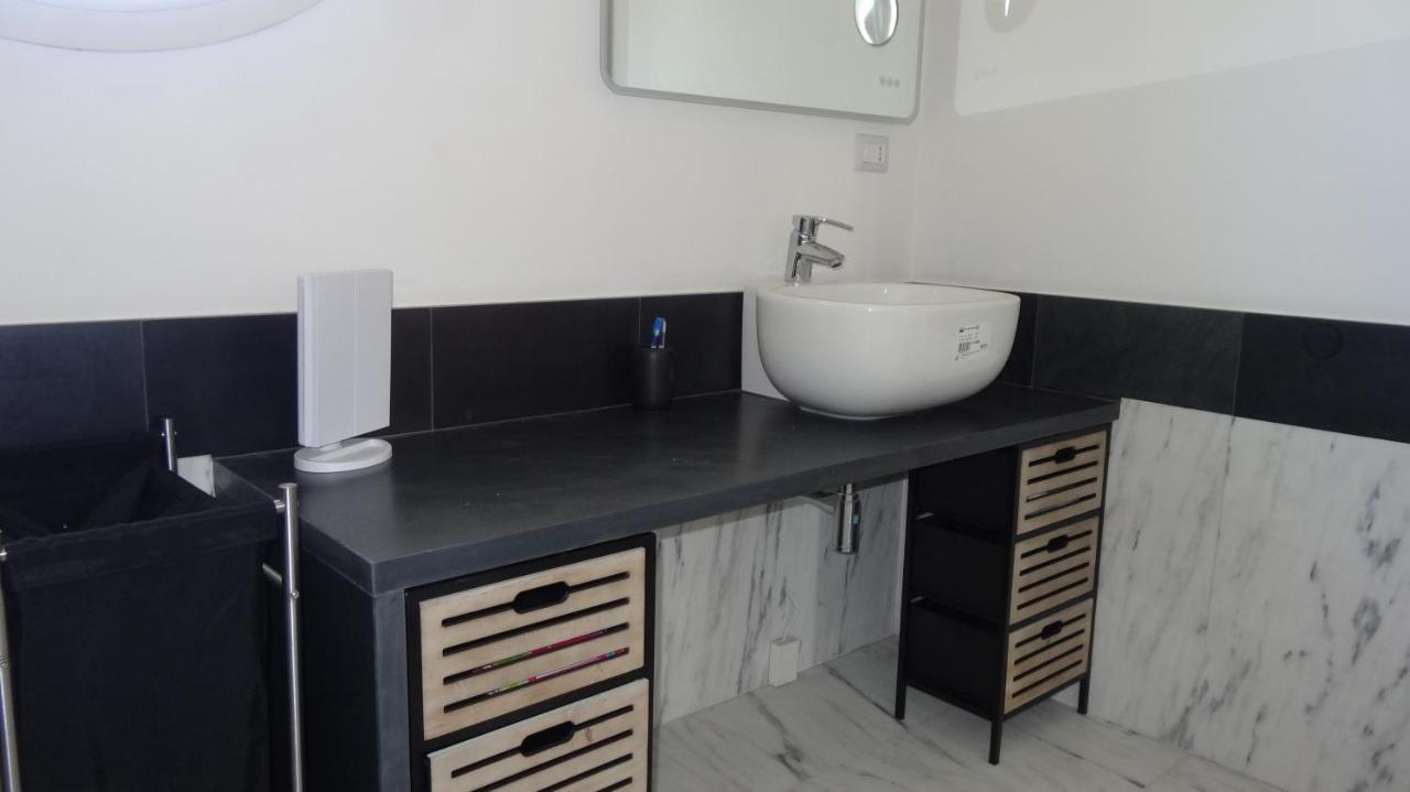 דירות קלאמברונה A Casa Di Tato מראה חיצוני תמונה